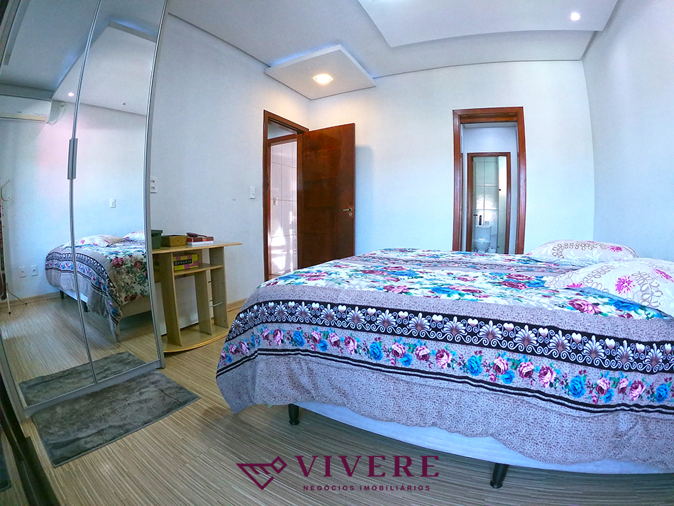 Imagem Casa com 4 Quartos à Venda, 292 m² em Santa Catarina - Caxias do Sul