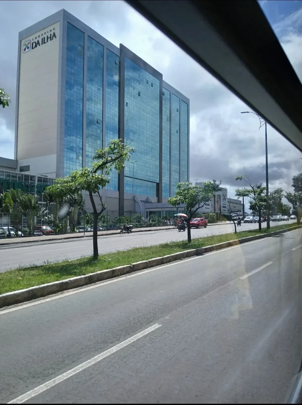 Sala Comercial para Alugar, 34 m² em Cohama - São Luís