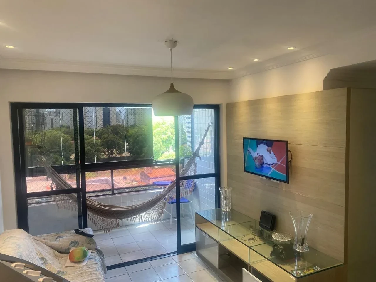 Imagem Apartamento com 2 Quartos à Venda, 60 m² em Tamarineira - Recife