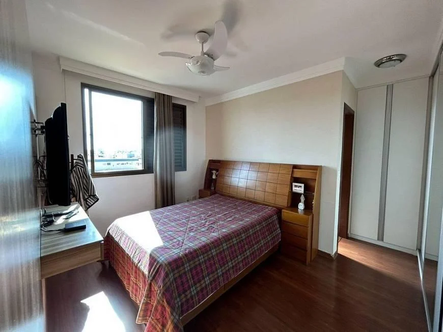 Imagem Apartamento com 4 Quartos à Venda, 118 m²em Prado - Belo Horizonte
