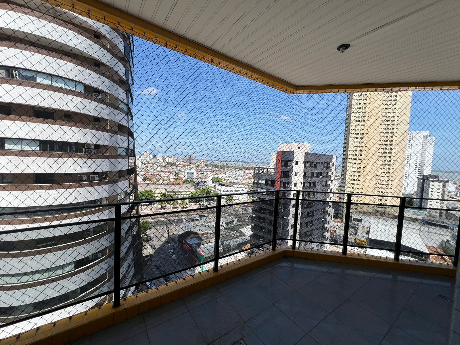 Imagem Apartamento com 3 Quartos à Venda, 150 m²em Umarizal - Belém