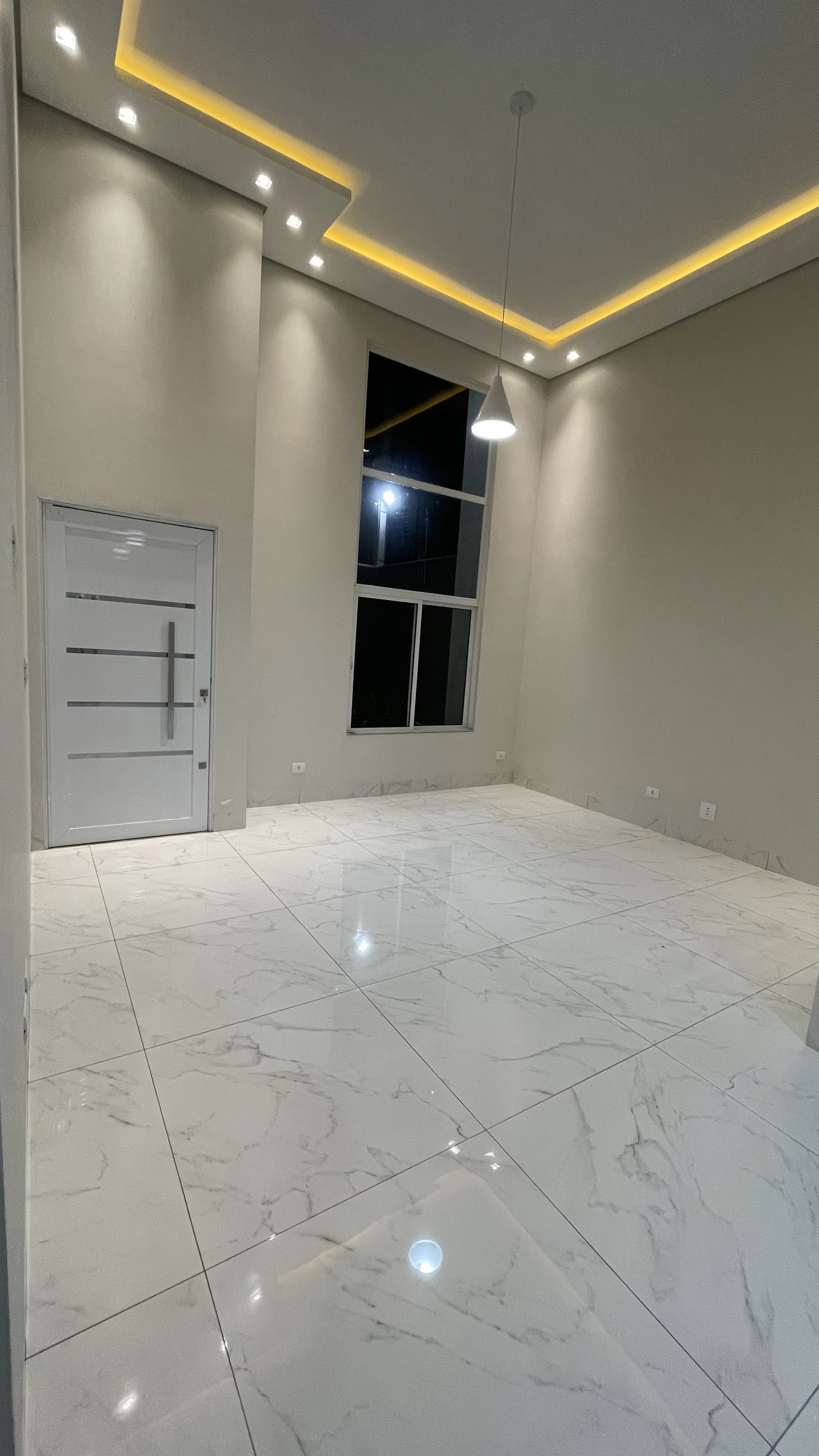 Imagem Casa com 3 Quartos à Venda, 140 m²em Jardim Munique - Maringá