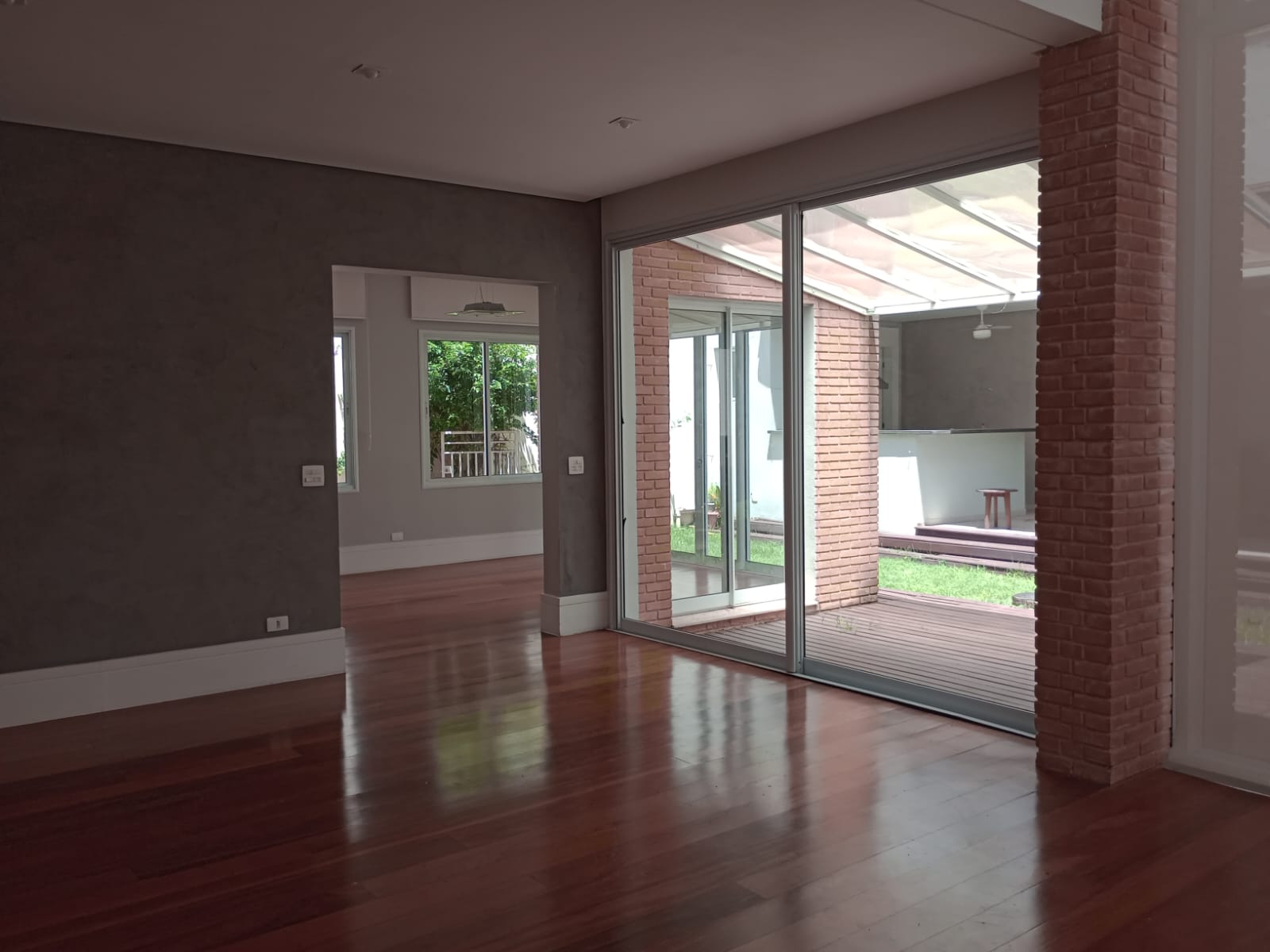 Imagem Casa de Condomínio com 4 Quartos à Venda, 380 m²em Alphaville - Santana de Parnaíba
