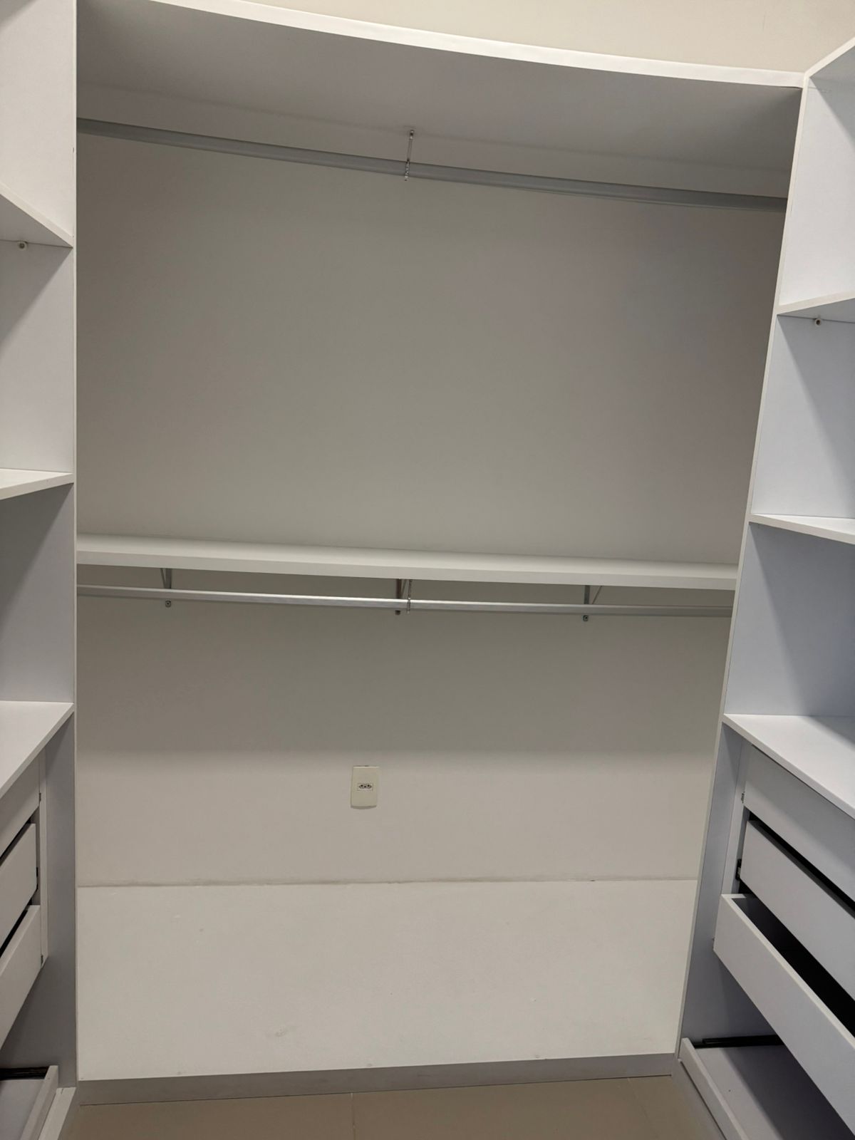 Imagem Apartamento com 4 Quartos à Venda ou Locação, 240 m² em Ilha do Retiro - Recife