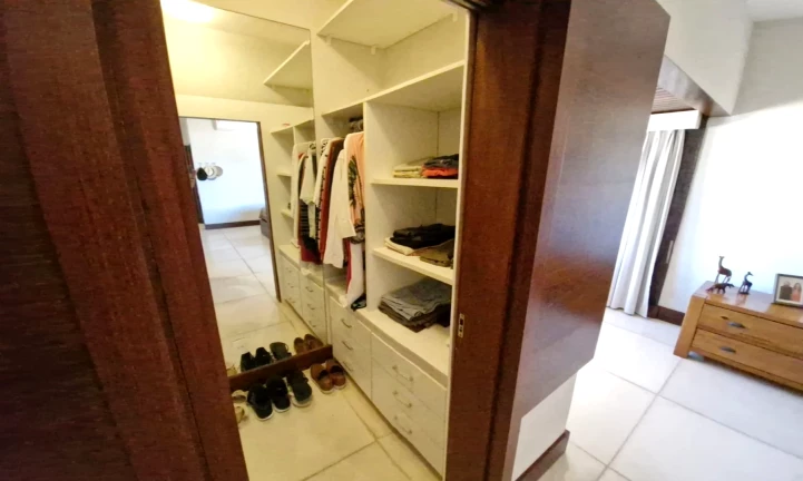 Imagem Casa de Condomínio com 5 Quartos à Venda, 410 m² em Geribá - Armação dos Búzios