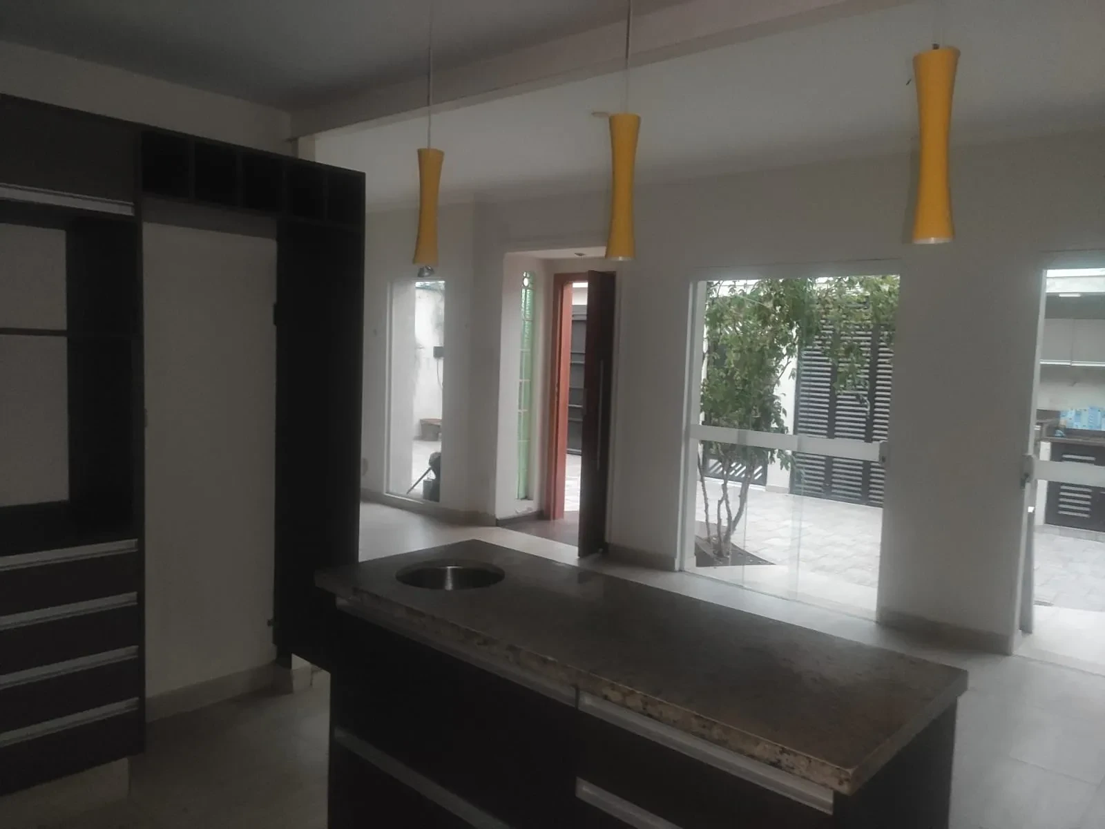Imagem Casa com 3 Quartos para Alugar, 220 metros em Gonzaga - Santos