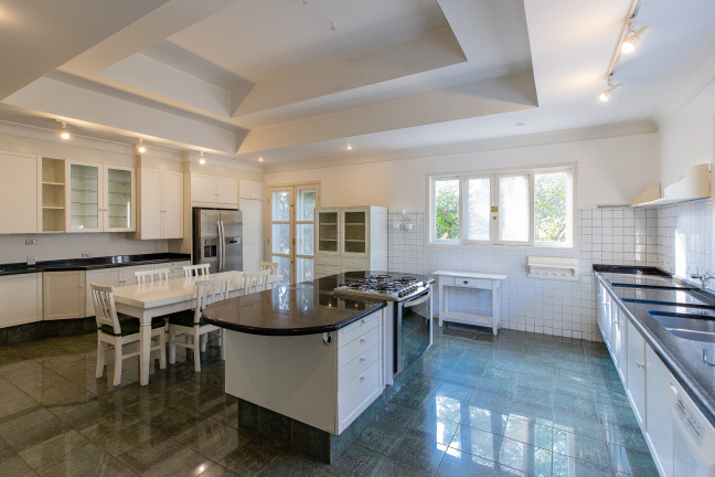 Imagem Casa de Condomínio com 4 Quartos à Venda, 798 m² em Vila de São Fernando - Cotia