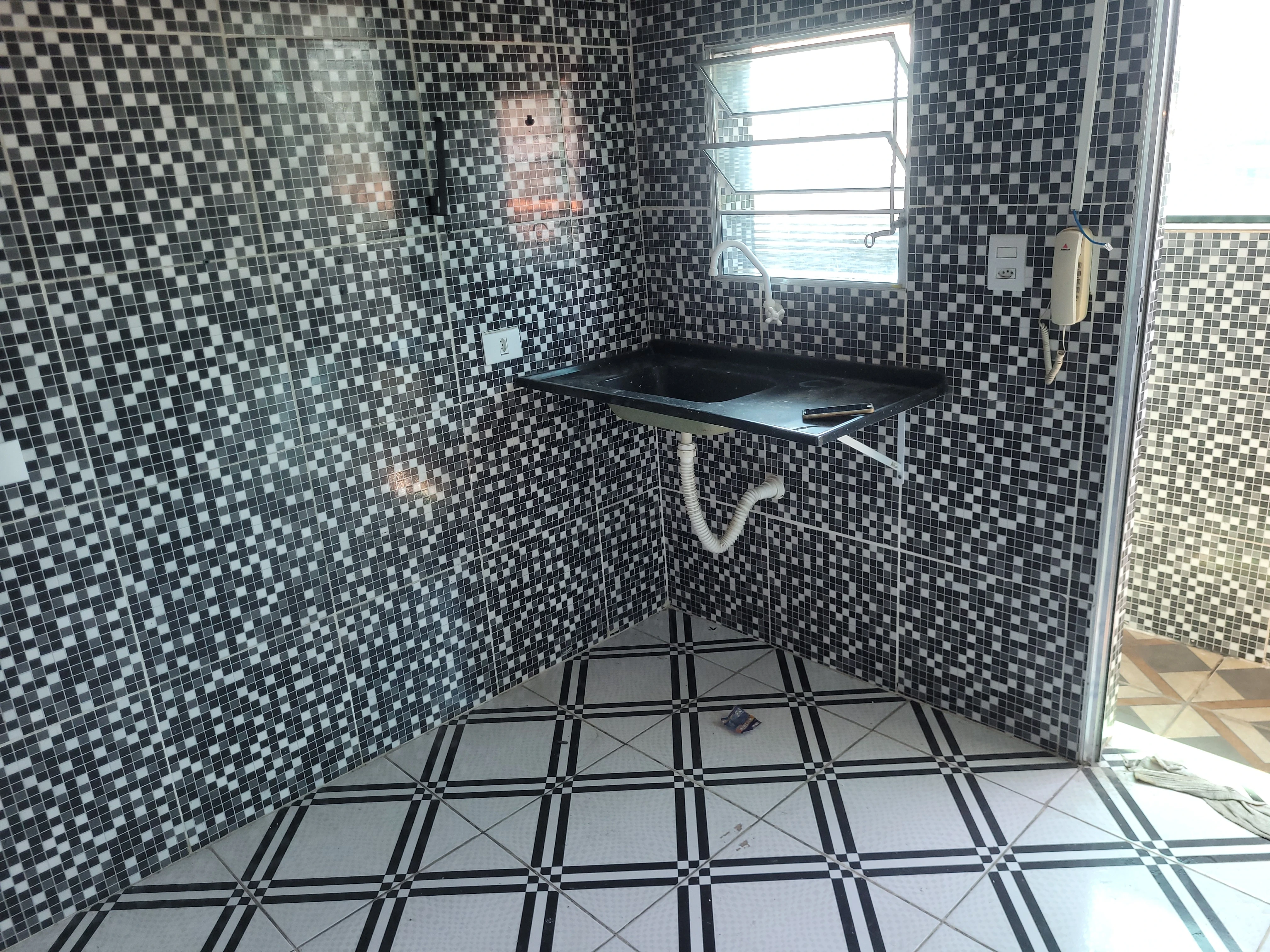 Imagem Kitnet com 1 Quarto para Alugar, 30 m² em Quitaúna - Osasco
