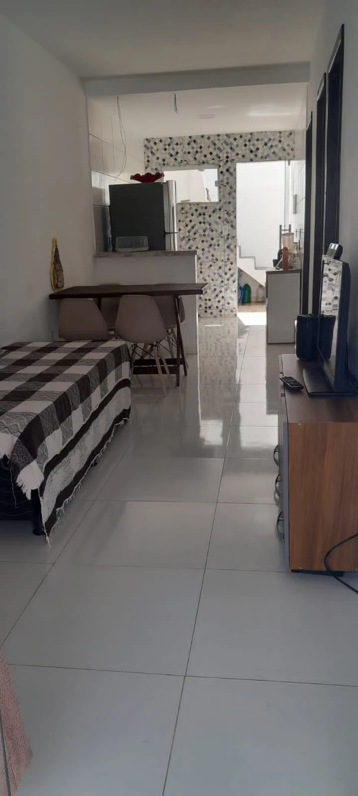 Casa com 2 Quartos para Alugar ou Temporada, 120 m² em Pé de Areia (Abrantes) - Camaçari