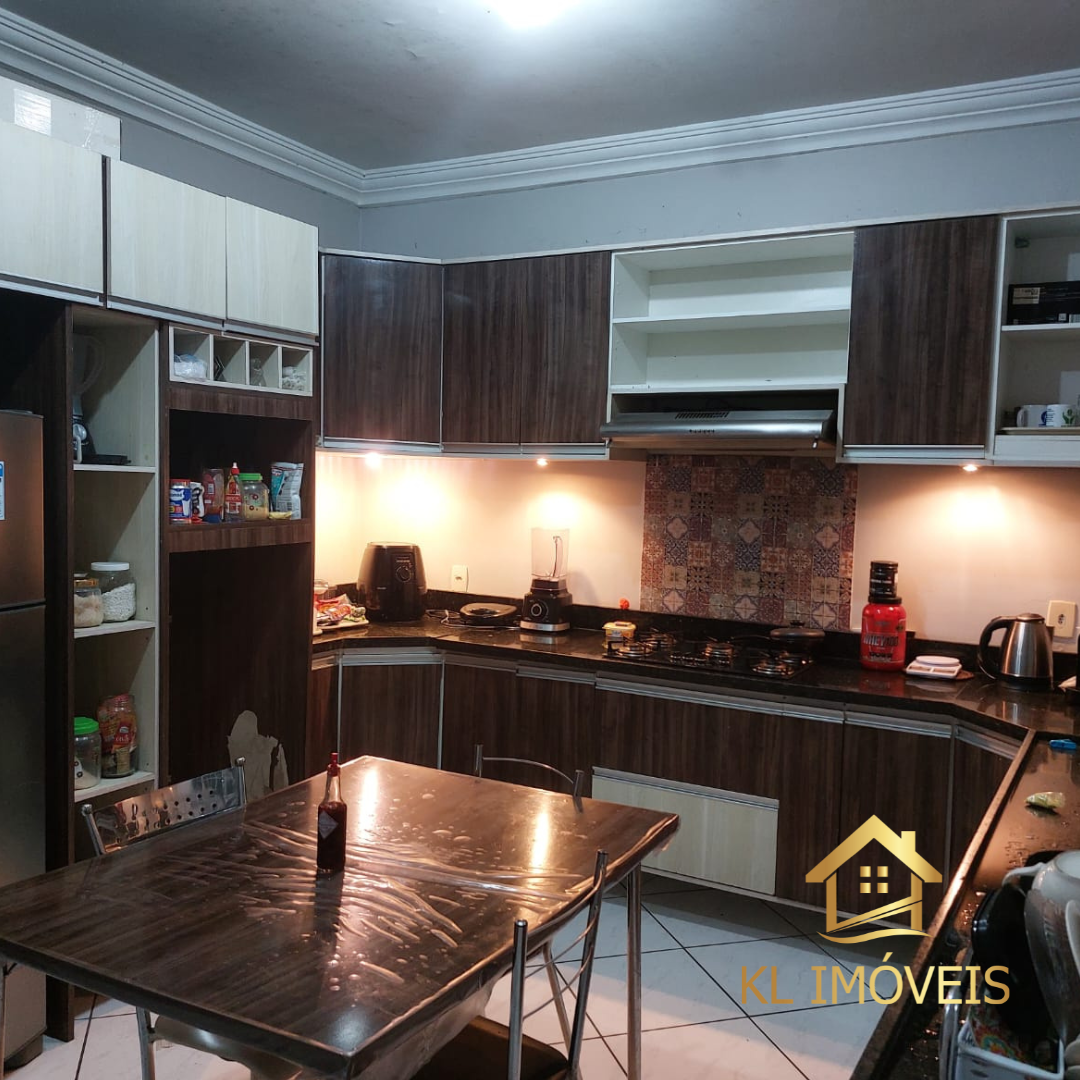 Imagem Casa com 3 Quartos à Venda, 780 m²em Parque 10 de Novembro - Manaus