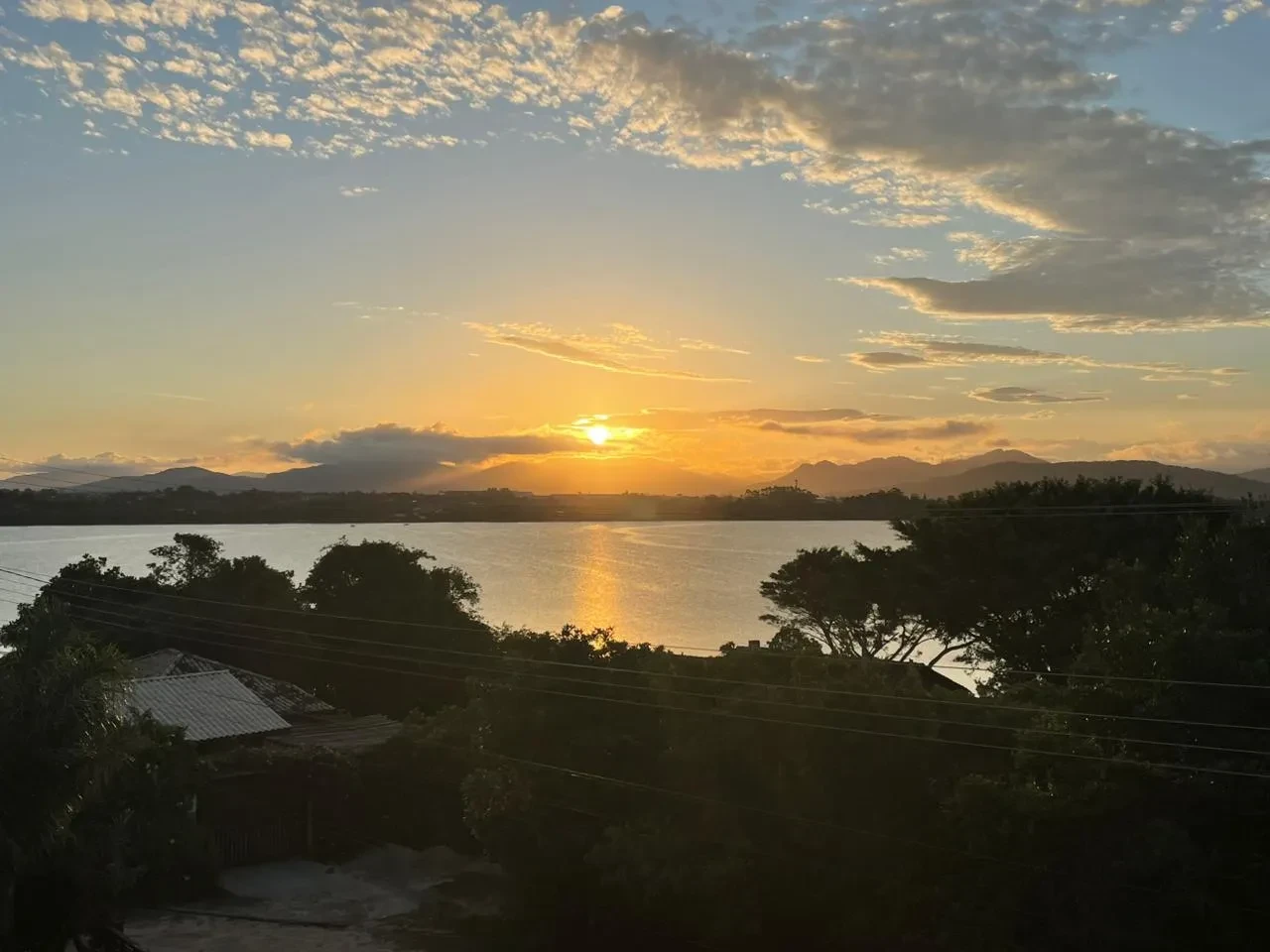 Imagem Casa com 2 Quartos à Venda, 110 metros em Imbituba - Imbituba