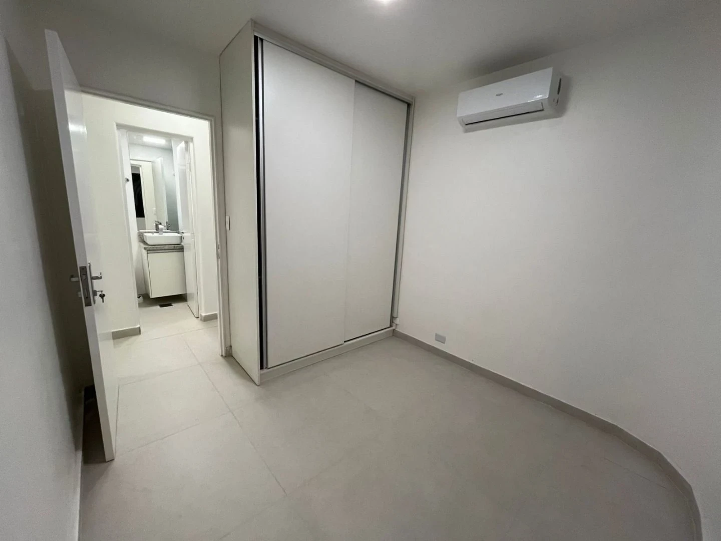 Foto do imóvel: Apartamento com 2 Quartos para Alugar, 70 m² em Vila Olímpia - São Paulo