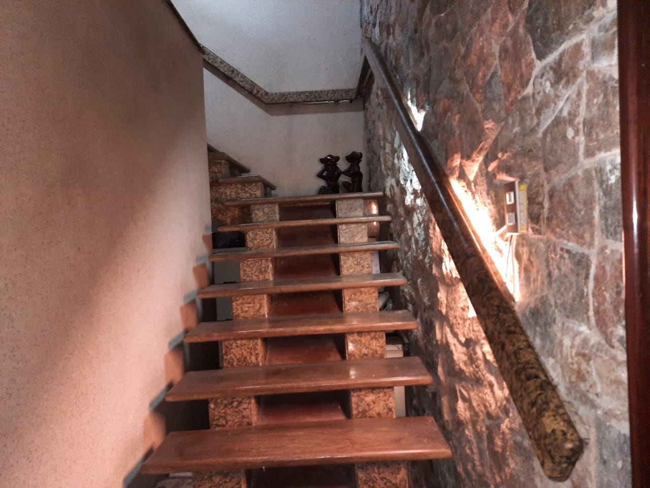 Foto do imóvel: Casa com 4 Quartos à Venda ou Locação, 400 m² em Ilha do Leite - Recife