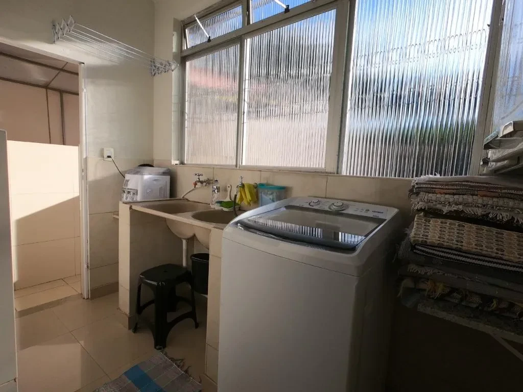 Imagem Casa com 2 Quartos à Venda, 100 m² em Planalto - Belo Horizonte