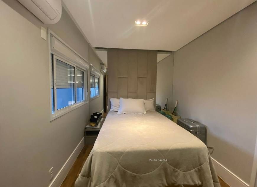 Imagem Apartamento com 3 Quartos à Venda, 130 m²em Vila Gertrudes - São Paulo