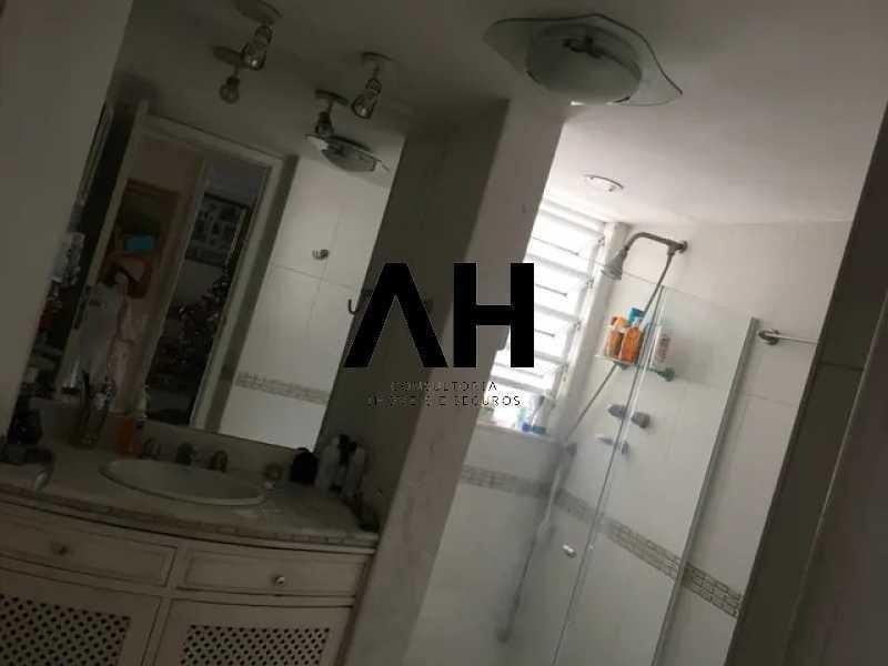 Imagem Apartamento com 4 Quartos à Venda, 166 m²em Icaraí - Niterói