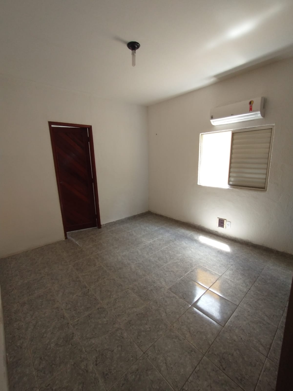 Imagem Casa com 4 Quartos à Venda, 122 m²em Prefeito José Walter - Fortaleza
