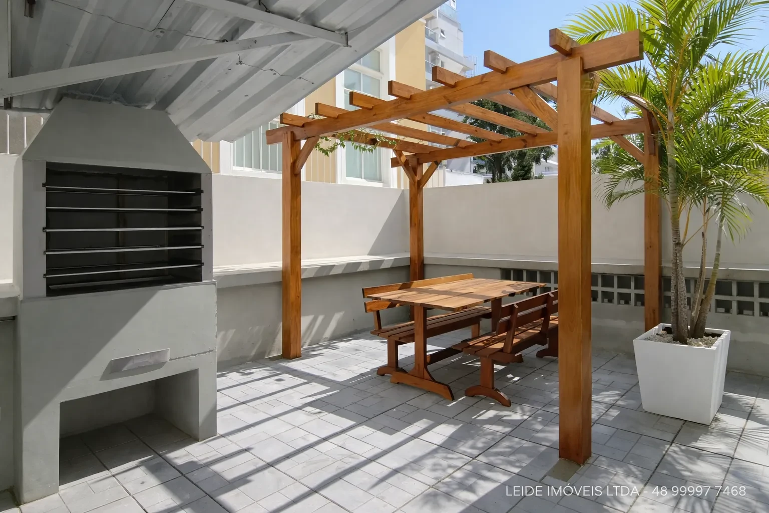 Imagem Apartamento com 3 Quartos à Venda, 94 m² em Centro - Florianópolis