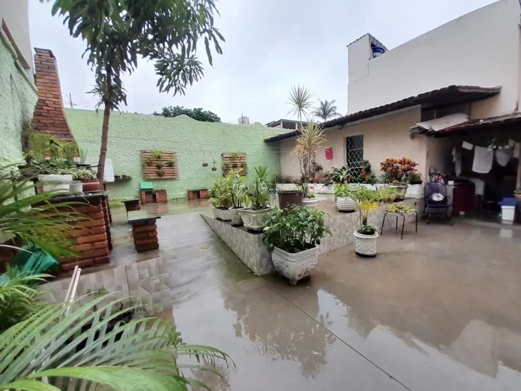 Imagem Casa com 5 Quartos à Venda, 303 m² em Planalto - Belo Horizonte