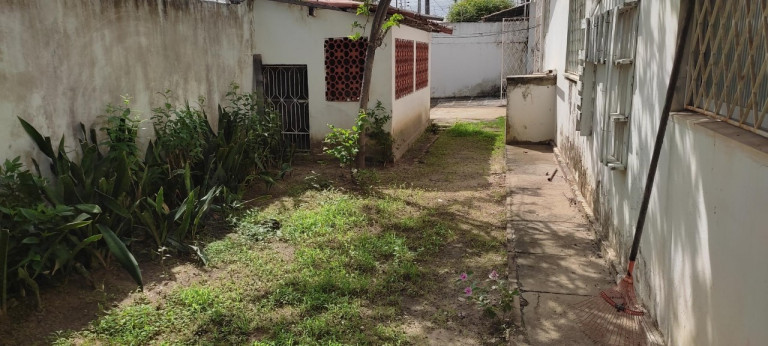 Foto do imóvel: Casa com 4 Quartos à Venda, 150 m² em Cidade dos Funcionários - Fortaleza