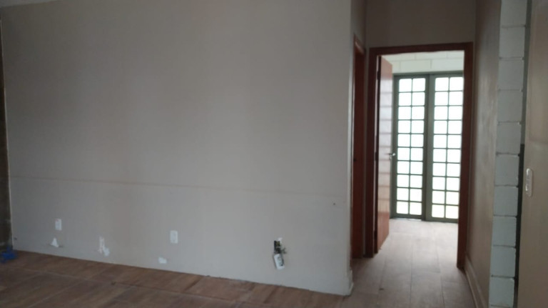 Imóvel Comercial à Venda ou Locação, 40 m² em Vila Vianelo - Jundiaí