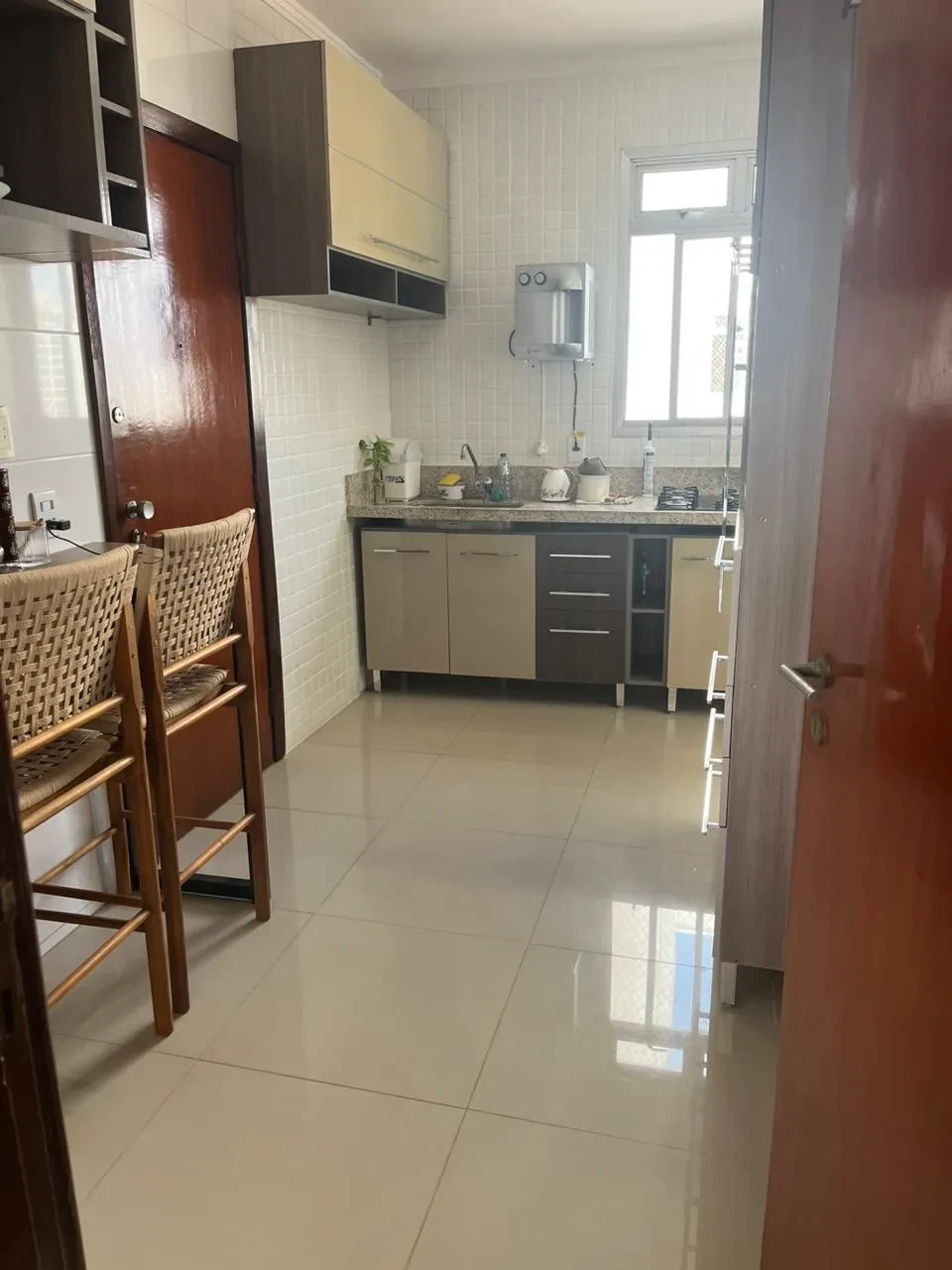 Imagem Cobertura com 4 Quartos para Alugar, 250 m² em Centro-Sul - Cuiabá