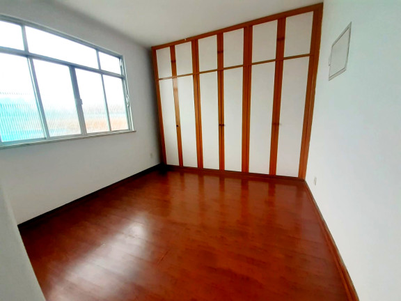 Imagem Casa com 4 Quartos para Alugar, 390 m² em Taquara - Rio de Janeiro