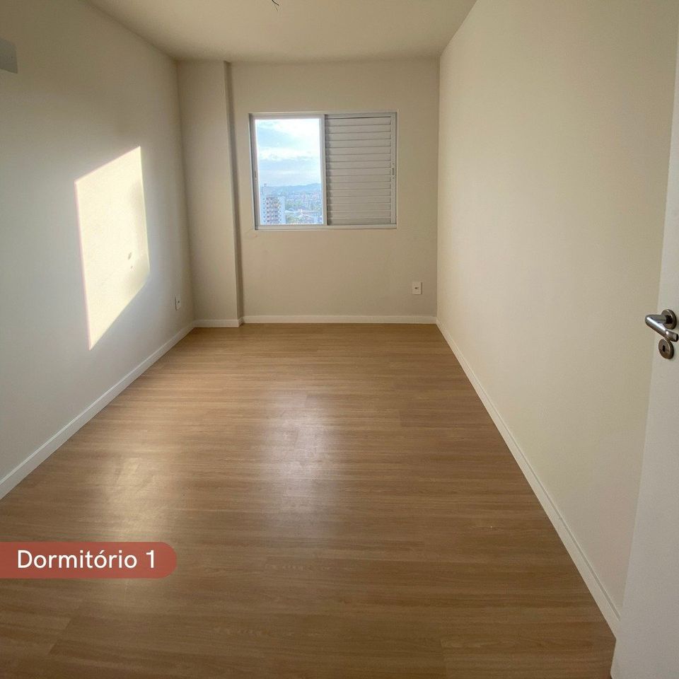 Imagem Apartamento com 2 Quartos à Venda, 74 m²em Michel - Criciúma