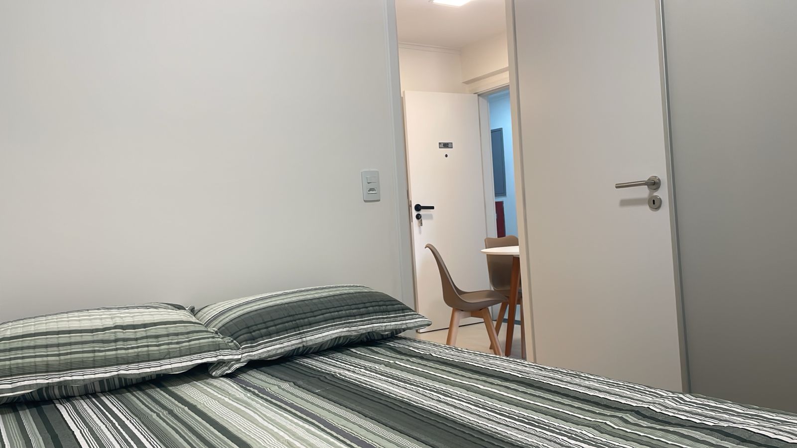 Imagem Apartamento com 1 Quarto para Alugar, 33 m² em Graças - Recife