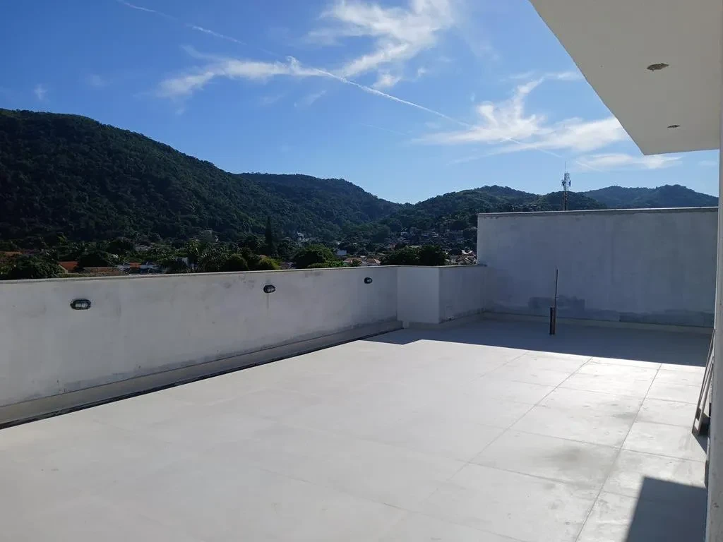 Imagem Cobertura com 2 Quartos à Venda, 174 m² em Piratininga - Niterói
