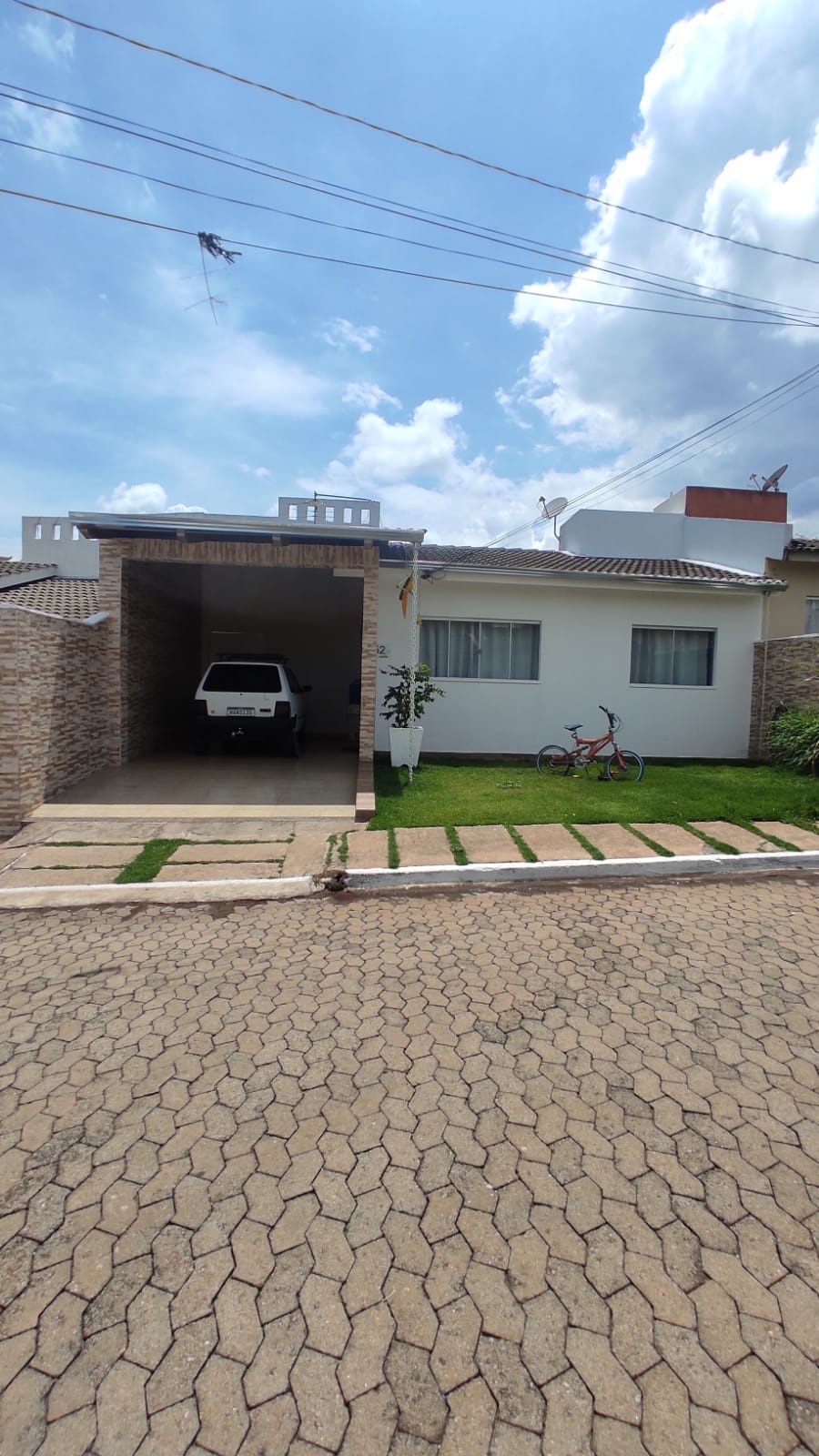 Casa de Condomínio com 3 Quartos à Venda, 110 m²em Industrial Santo Antônio - Aparecida de Goiânia