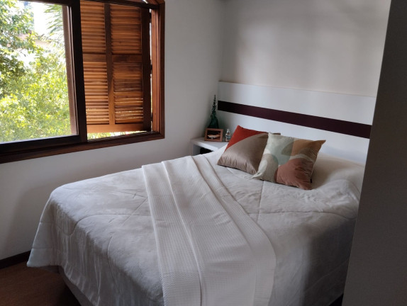 Imagem Casa com 4 Quartos à Venda, 400 m² em Garcia - Blumenau
