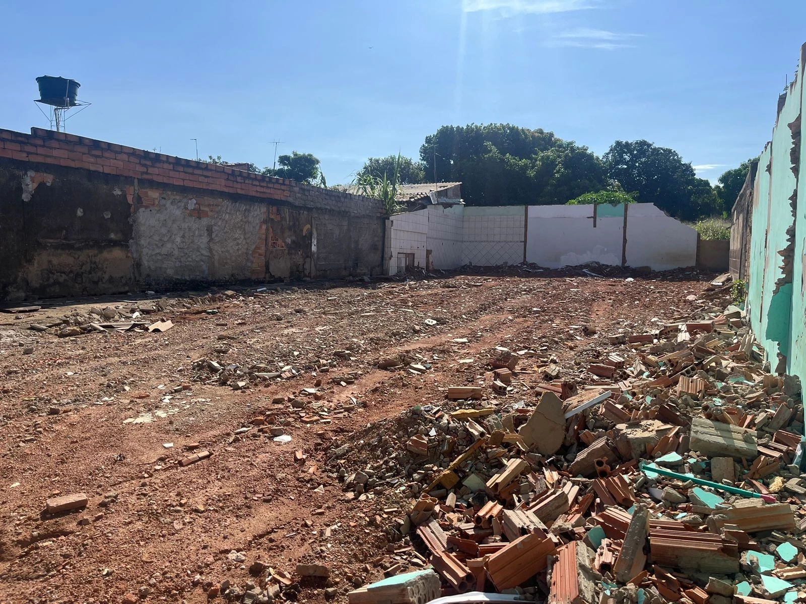 Imagem Terreno à Venda, 375 m² em Cidade Livre - Aparecida de Goiânia