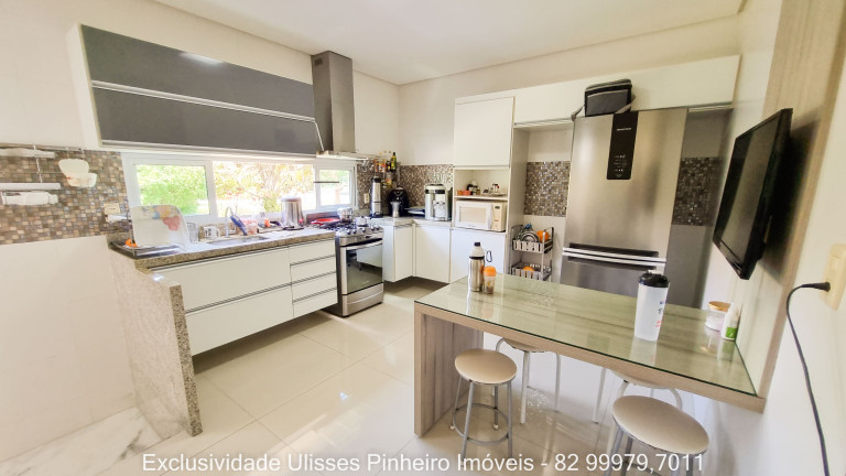 Foto do imóvel: Casa com 4 Quartos à Venda,  em Jardim Petrópolis - Maceió