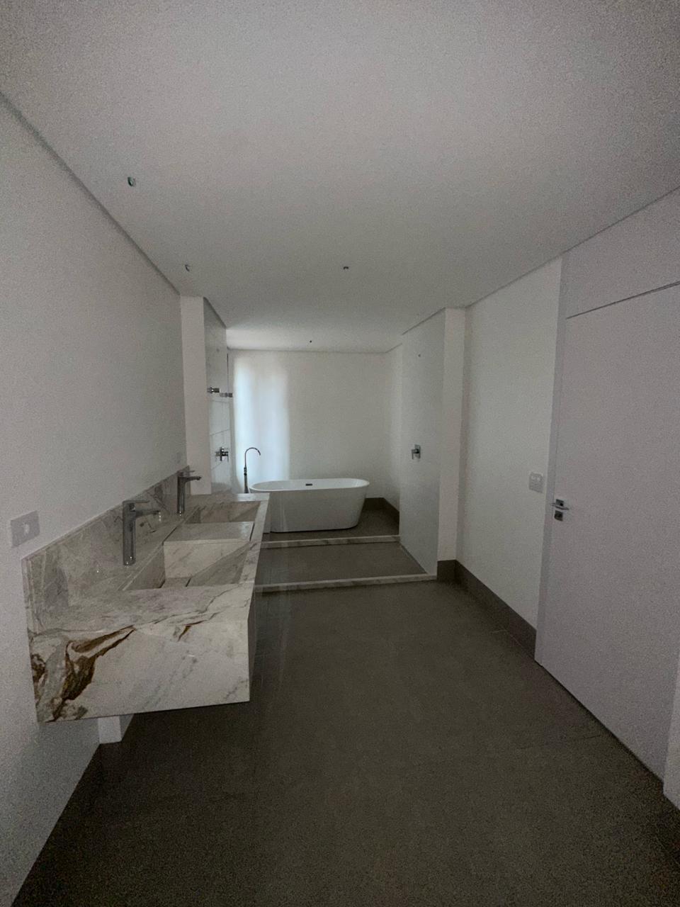 Imagem Apartamento com 4 Quartos à Venda, 317 m²em Cambuí - Campinas