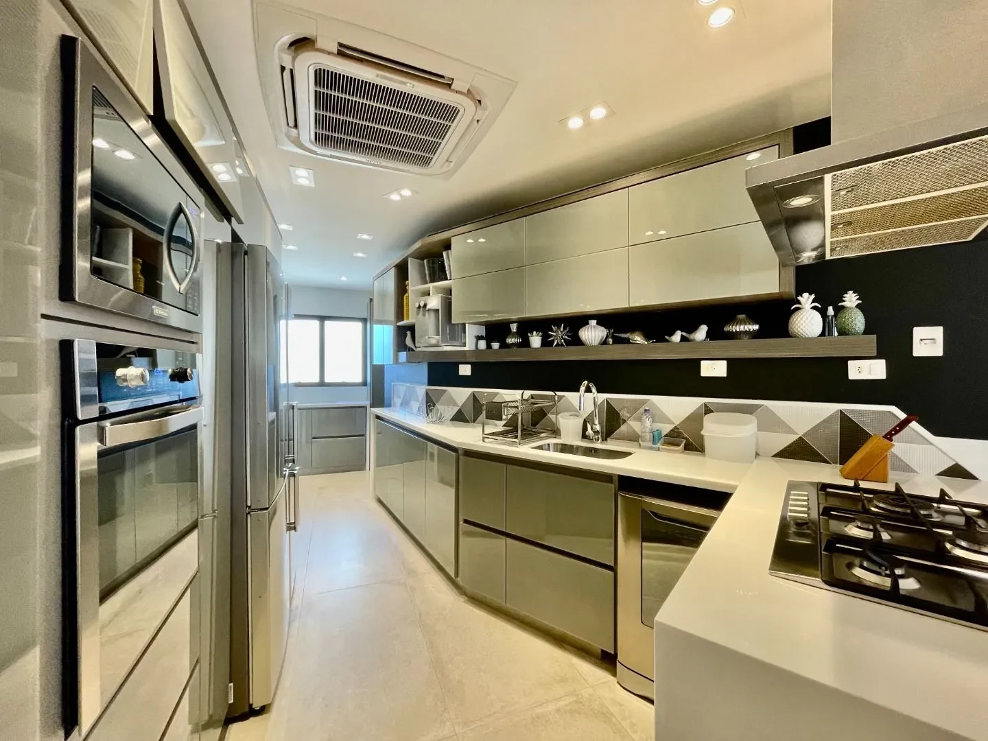 Imagem Apartamento com 3 Quartos à Venda, 133 m² em Riviera - Bertioga