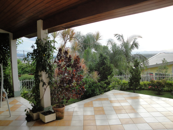 Imagem Casa com 3 Quartos à Venda, 500 m² em Village Mantiqueira - Guaratinguetá