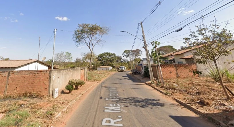 Imagem Terreno à Venda, 375 m² em Jardim Dom Bosco - Aparecida de Goiânia