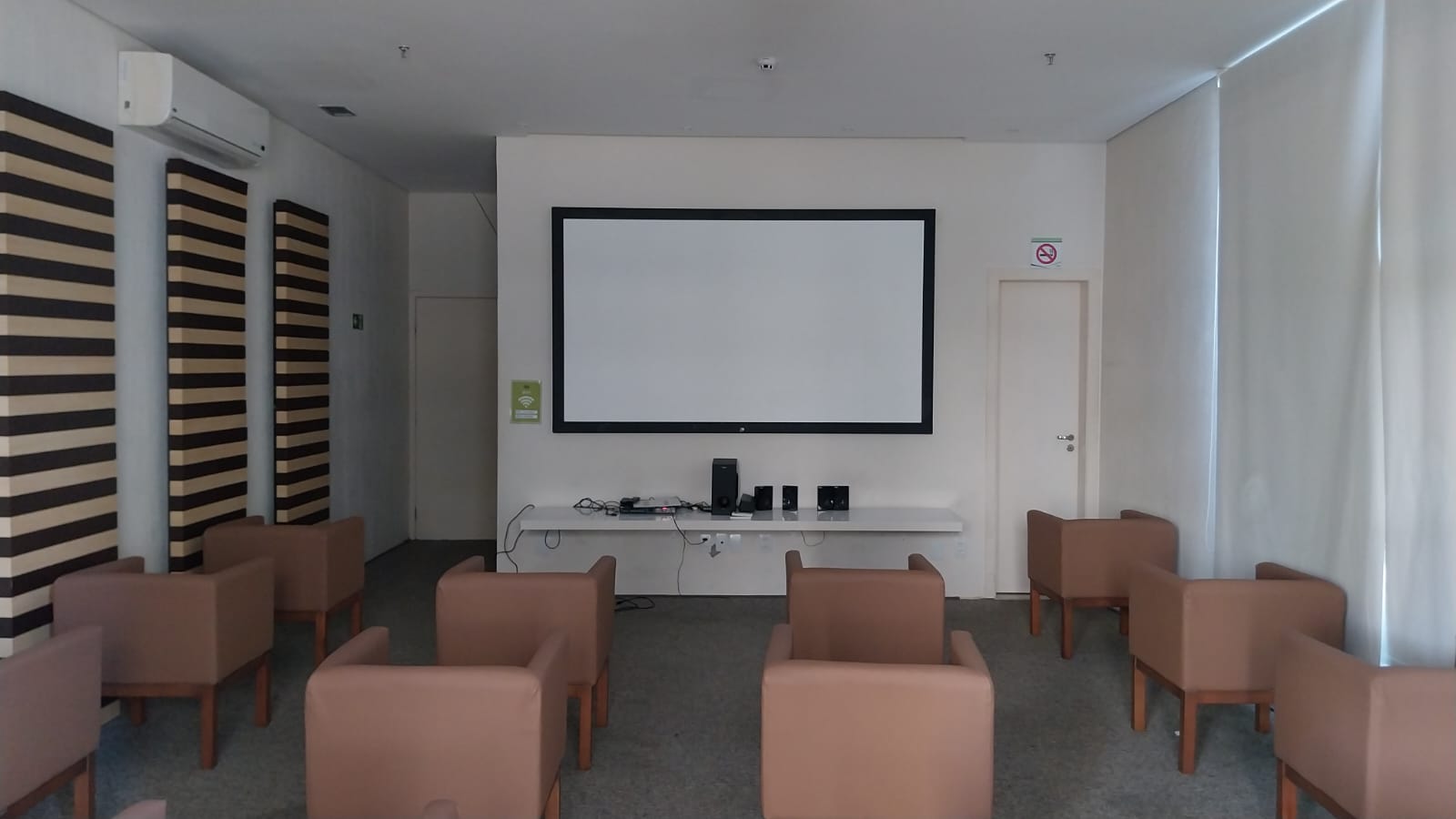 Foto do imóvel: Apartamento com 3 Quartos à Venda, 110 m² em  - 