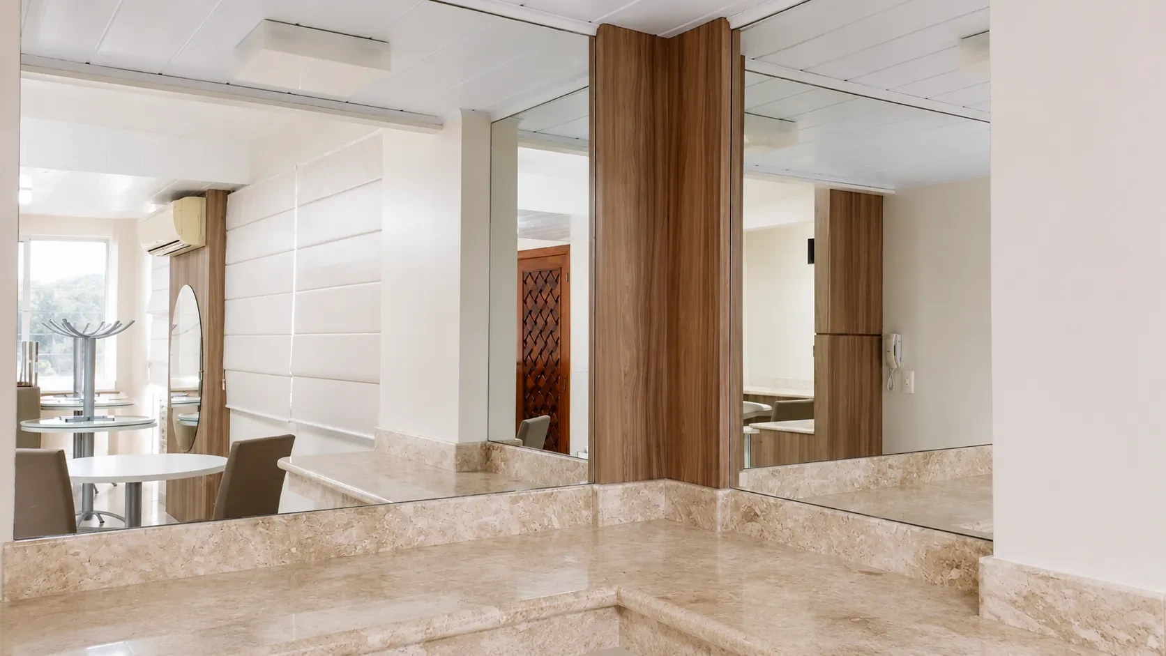 Imagem Apartamento com 2 Quartos à Venda, 77 m² em Balneário - Florianópolis