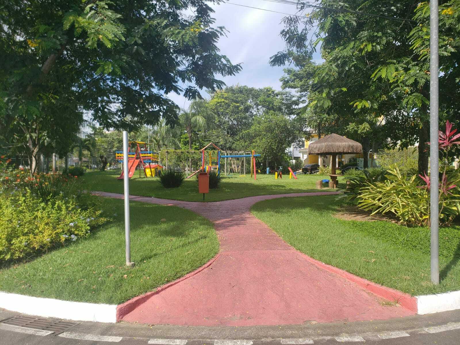 Foto do imóvel: Casa de Condomínio com 3 Quartos à Venda, 248 m² em Campo Grande - Rio de Janeiro