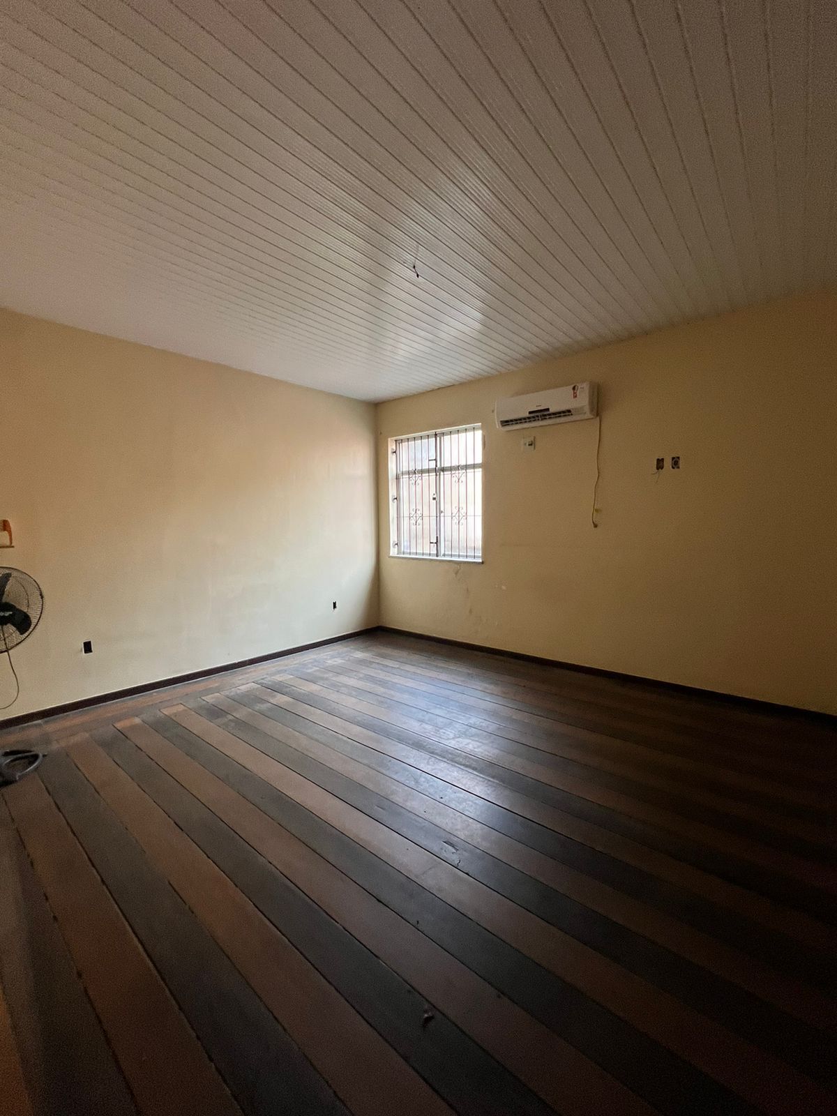 Imagem Casa com 8 Quartos à Venda, 420 m²em Batista Campos - Belém