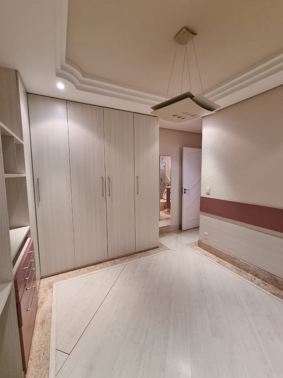 Imagem Casa de Condomínio com 6 Quartos à Venda ou Locação, 710 m²em Jundiaí Mirim - Jundiaí