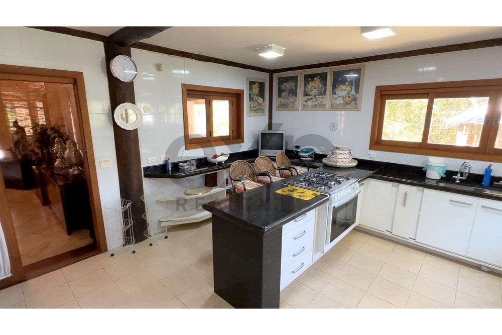 Foto do imóvel: Casa de Condomínio com 5 Quartos à Venda, 290 m² em Cuiabá - Petrópolis