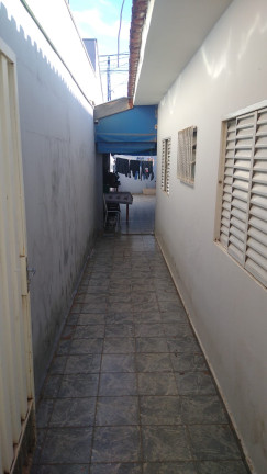 Imagem Casa com 4 Quartos à Venda, 192 m² em Parque Industrial - Araçatuba