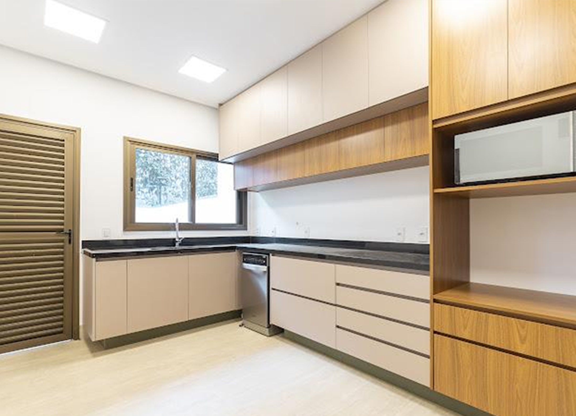 Imagem Casa de Condomínio com 4 Quartos à Venda, 689 m² em Jardim dos Estados - São Paulo