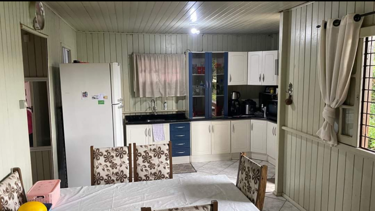 Imagem Casa com 6 Quartos à Venda, 140 m² em São Francisco - Criciúma