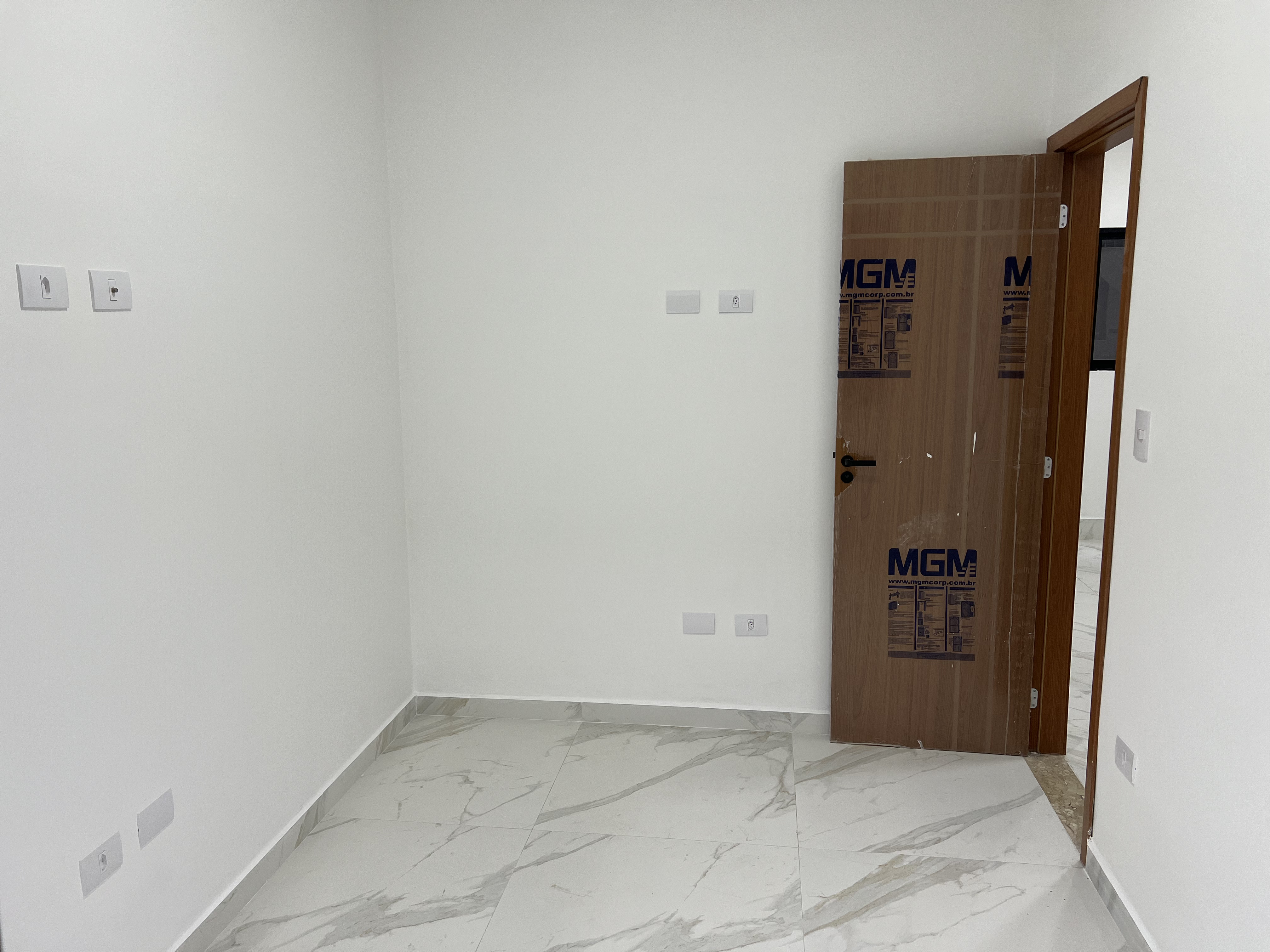 Imagem Casa de Condomínio com 2 Quartos à Venda ou Temporada, 48 m²em Maracanã - Praia Grande