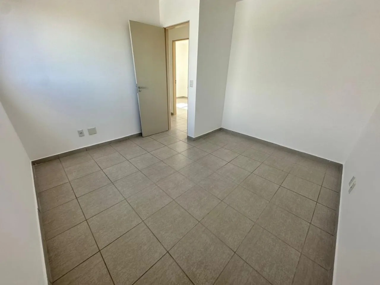 Imagem Apartamento com 3 Quartos à Venda, 68 m²em Parque Flamboyant - Goiânia