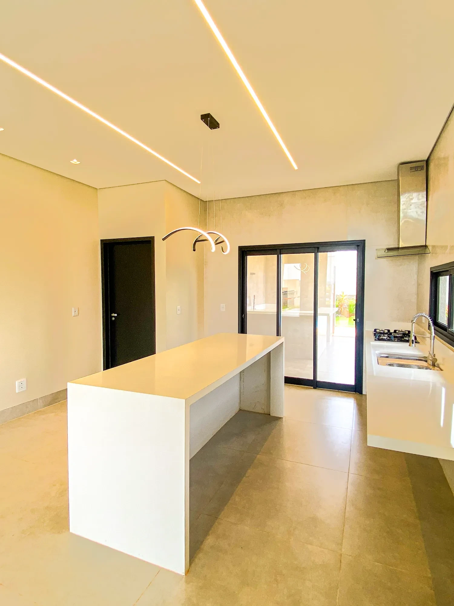 Imagem Casa de Condomínio com 4 Quartos à Venda, 186 metro em Terras Alpha Residencial 2 - Senador Canedo